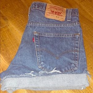 LEVIS Denim Jean Shorts Cutoffs Distressed Mom